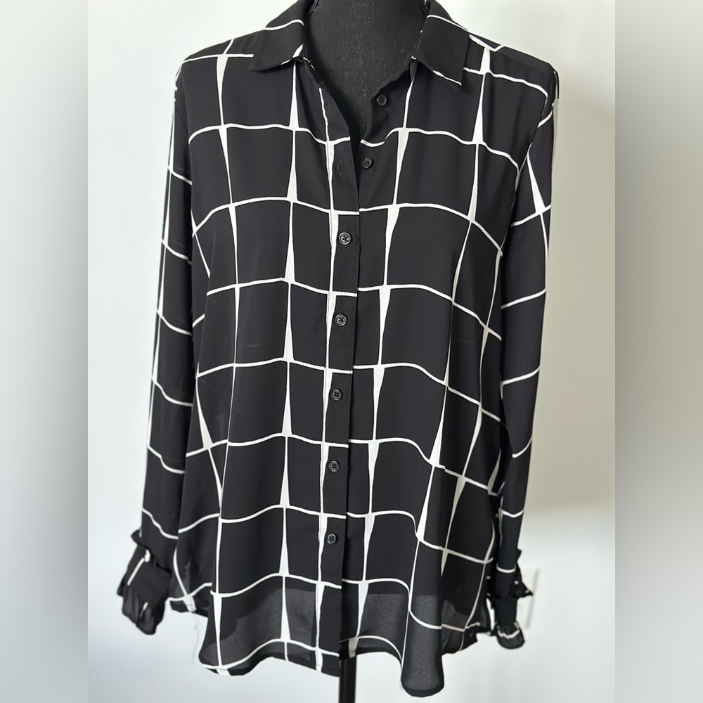 Who What Wear Black and White Grid Button Down Shirt